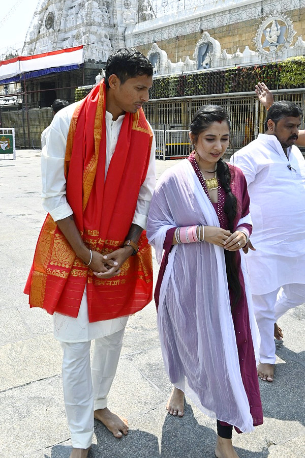 Cricketer Navdeep Saini visits Tirumala With His Wife Photos - Sakshi12