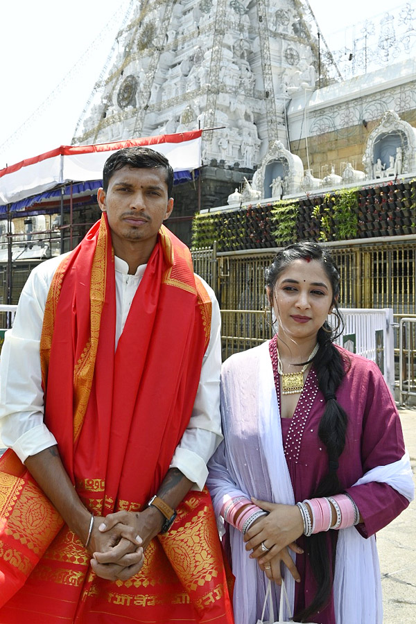 Cricketer Navdeep Saini visits Tirumala With His Wife Photos - Sakshi3