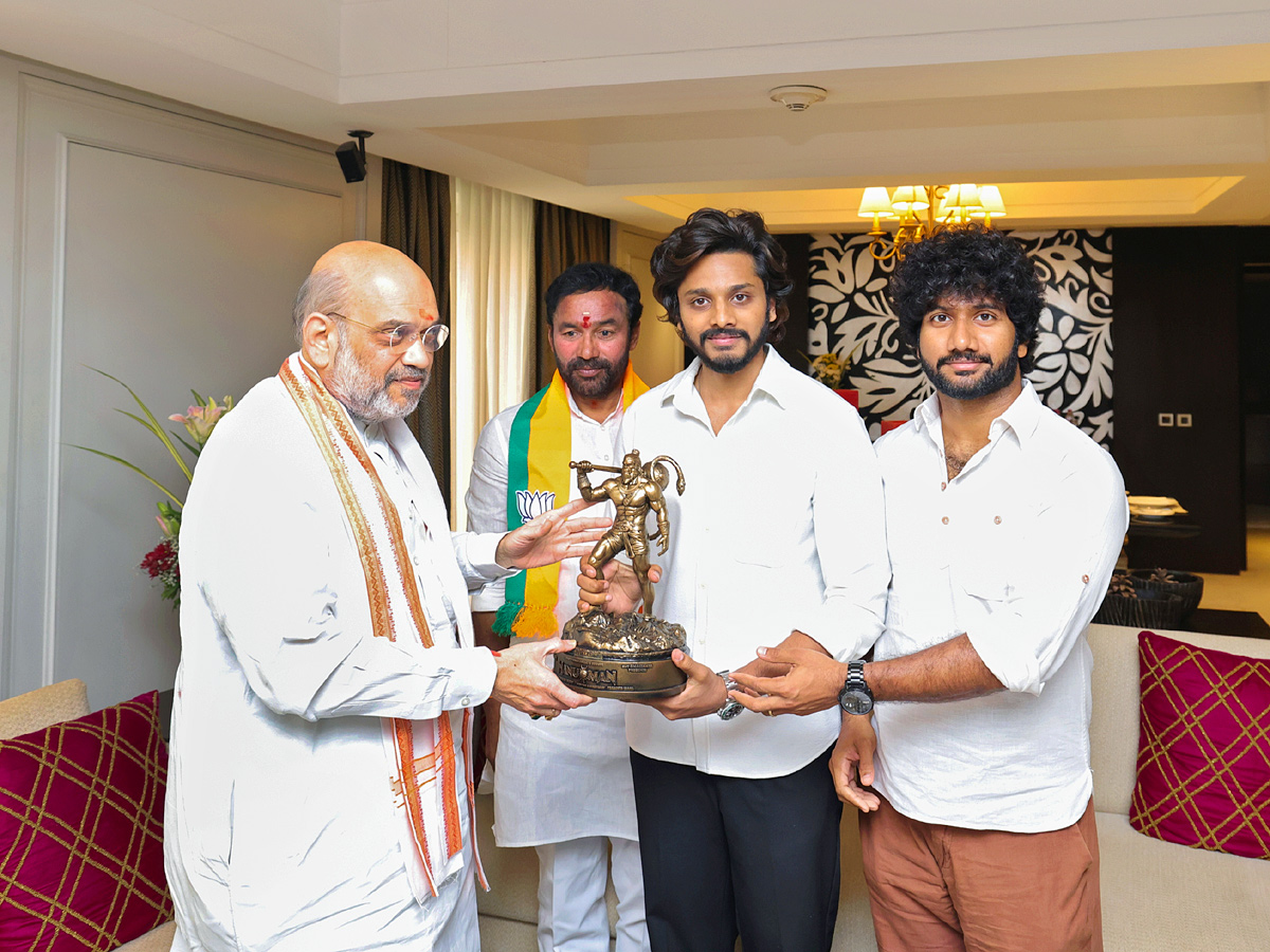 HanuMan Team Prasanth Varma, Teja Sajja Meet Home Minister Amit Shah Photos - Sakshi2