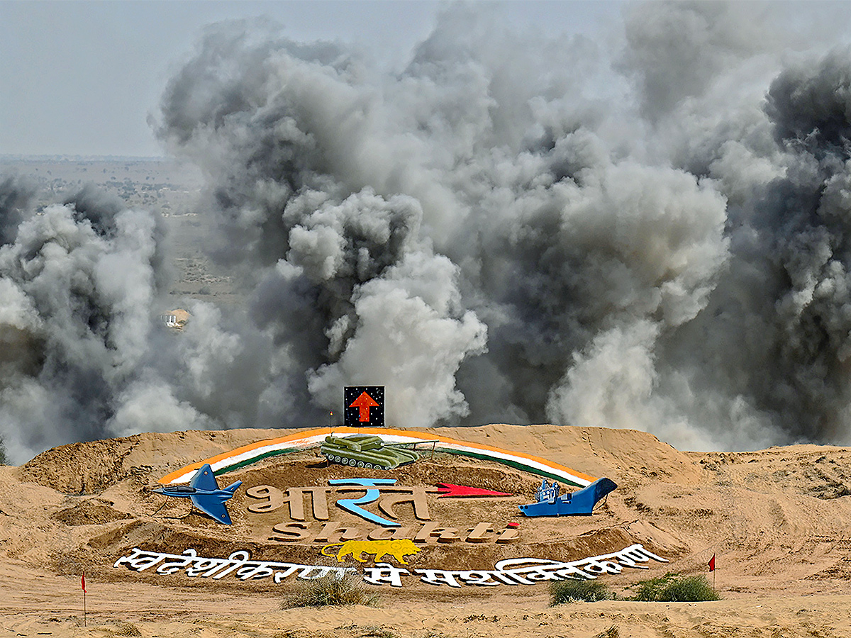 Indian Army on display during the Exercise Bharat Shakti in Pokhran - Sakshi35