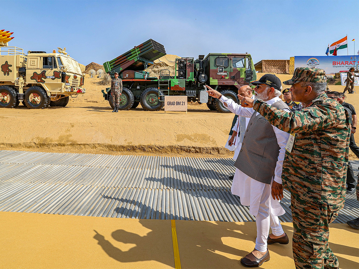 Indian Army on display during the Exercise Bharat Shakti in Pokhran - Sakshi7