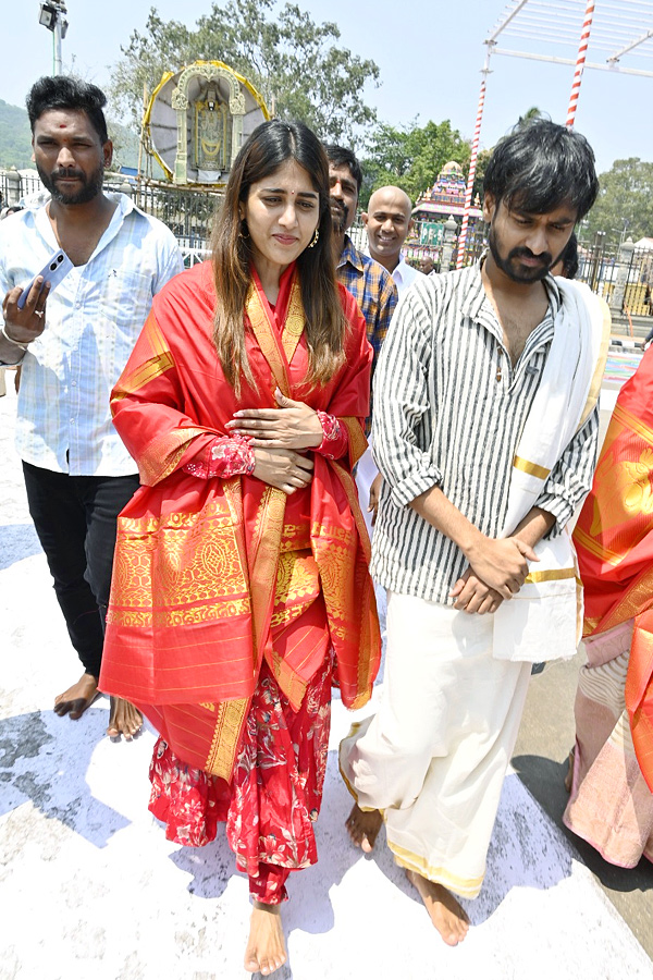 Vishwak Sen, Chandini Choudary and Gaami Movie team visits Tirumala Photos - Sakshi2