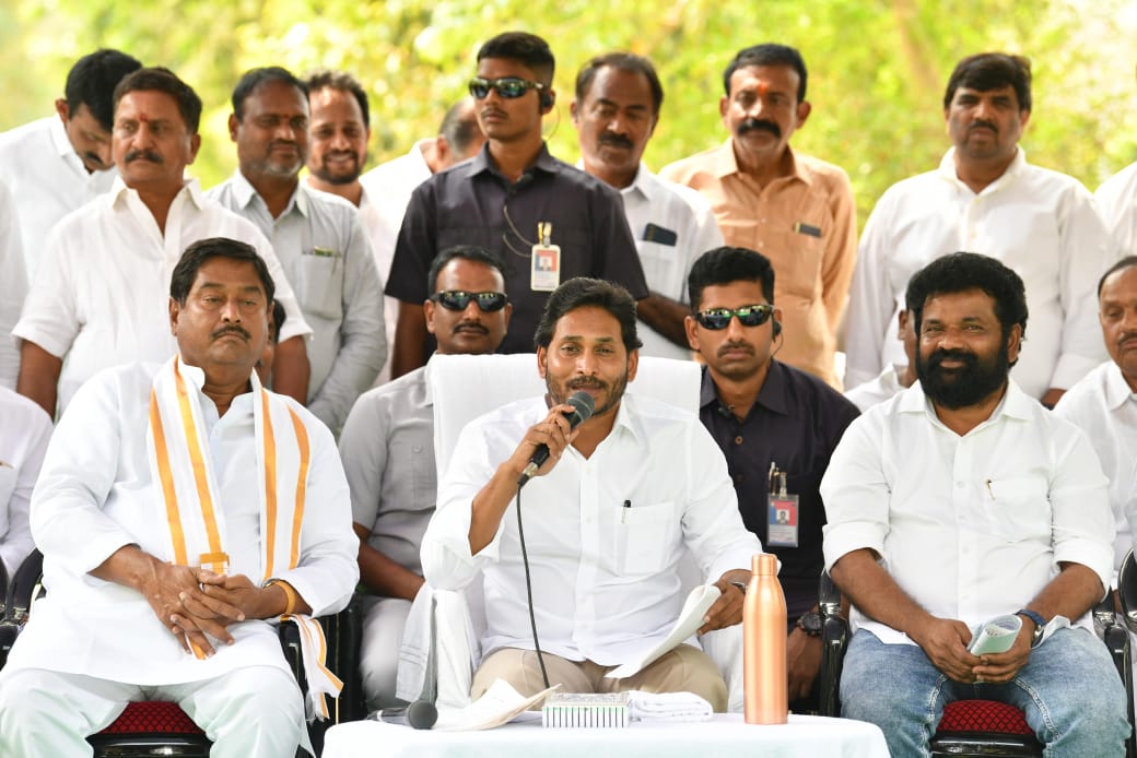 CM YS Jagan Mohan Reddy At Idupulapaya Photos - Sakshi11