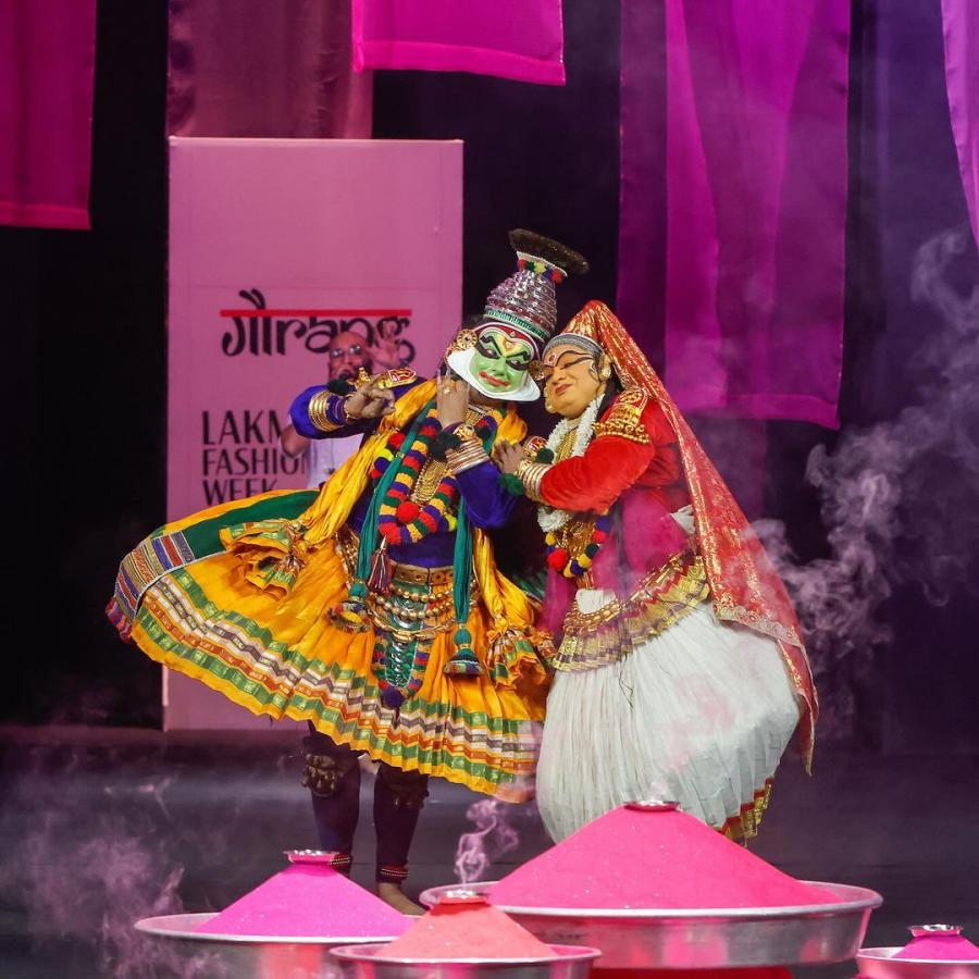 LakmeFashion Week 2024 traditonal looks photos goes viral - Sakshi12