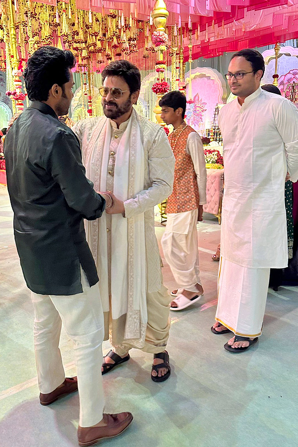 Venkatesh Second Daughter Hayavahini Wedding PHotos - Sakshi6