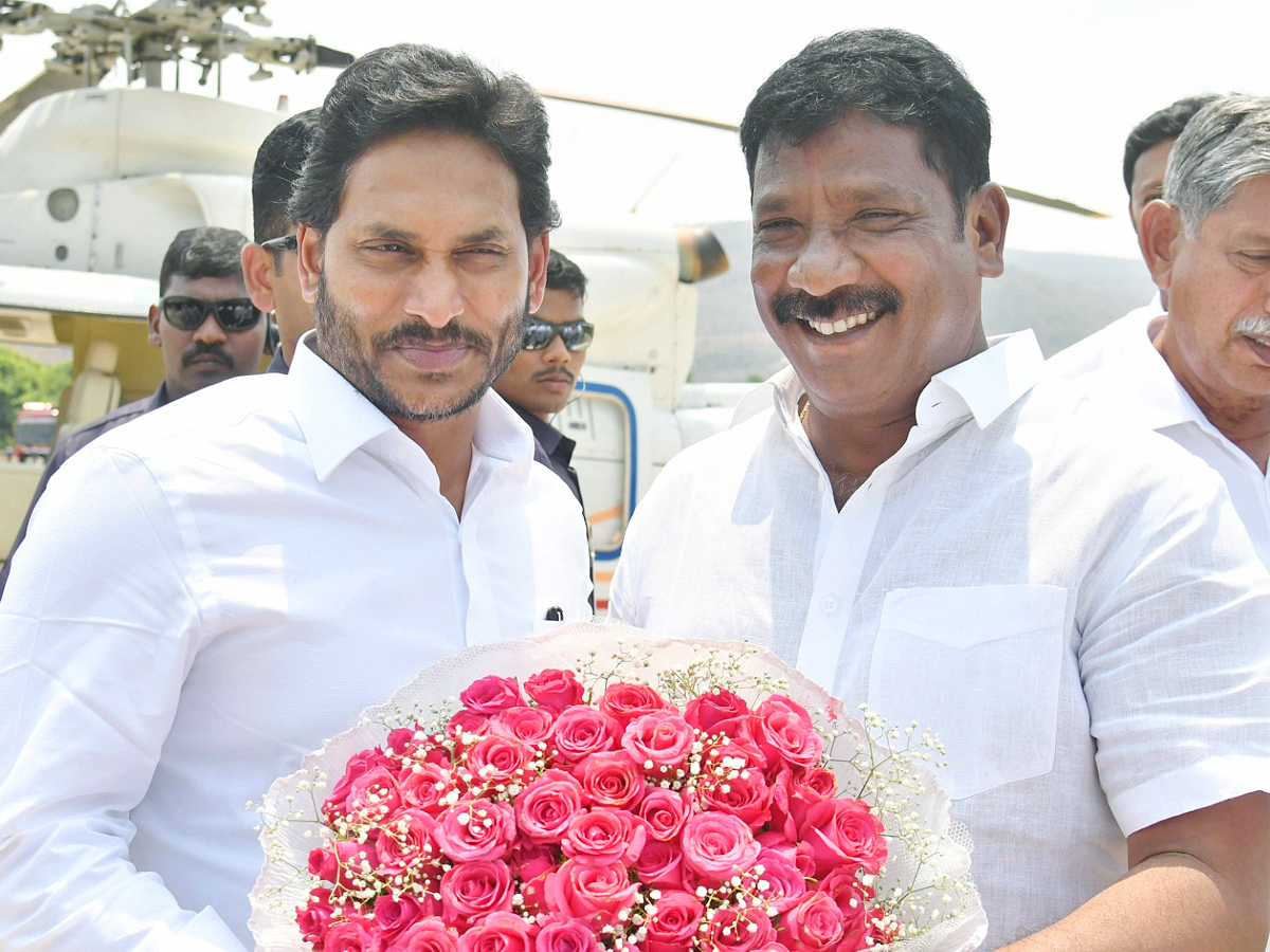 YSRCP announces candidates for Andhra Pradesh Assembly and Lok Sabha seats PHotos - Sakshi14