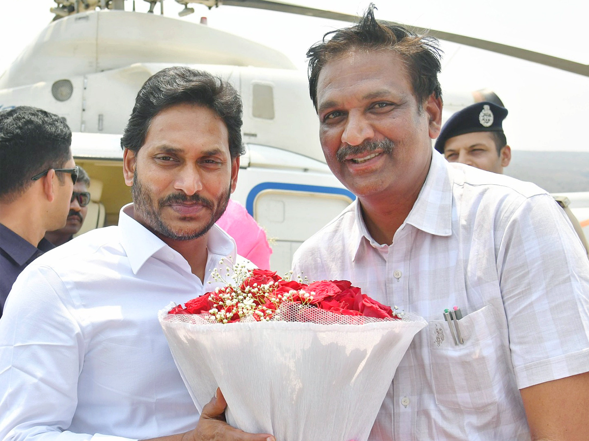 YSRCP announces candidates for Andhra Pradesh Assembly and Lok Sabha seats PHotos - Sakshi9