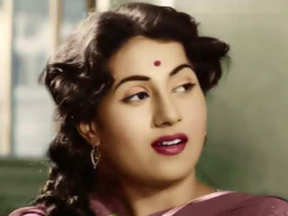 The Bollywood Beauty Queen Madhubala Rare Photos - Sakshi3