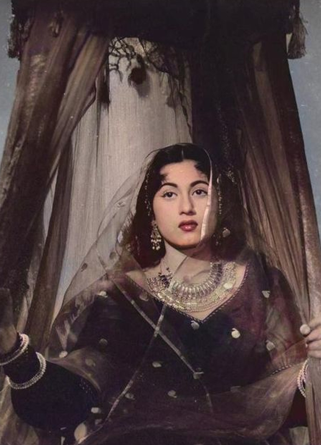 The Bollywood Beauty Queen Madhubala Rare Photos - Sakshi8