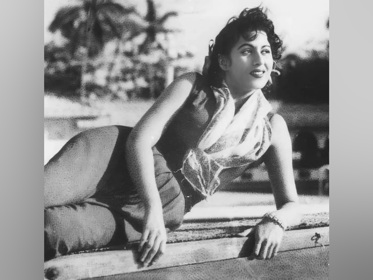 The Bollywood Beauty Queen Madhubala Rare Photos - Sakshi10