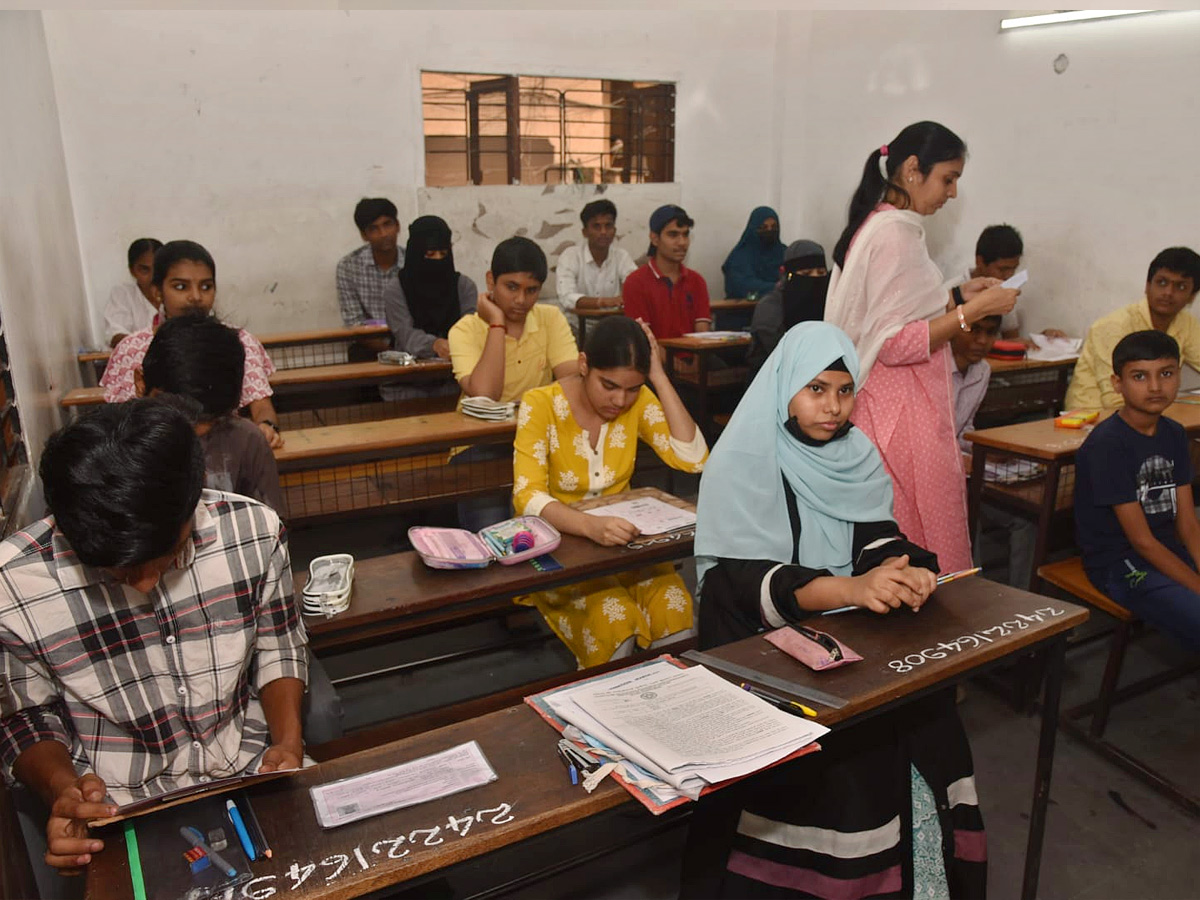 Andhra pradesh And Telagana SSC Exams Started Photos - Sakshi4