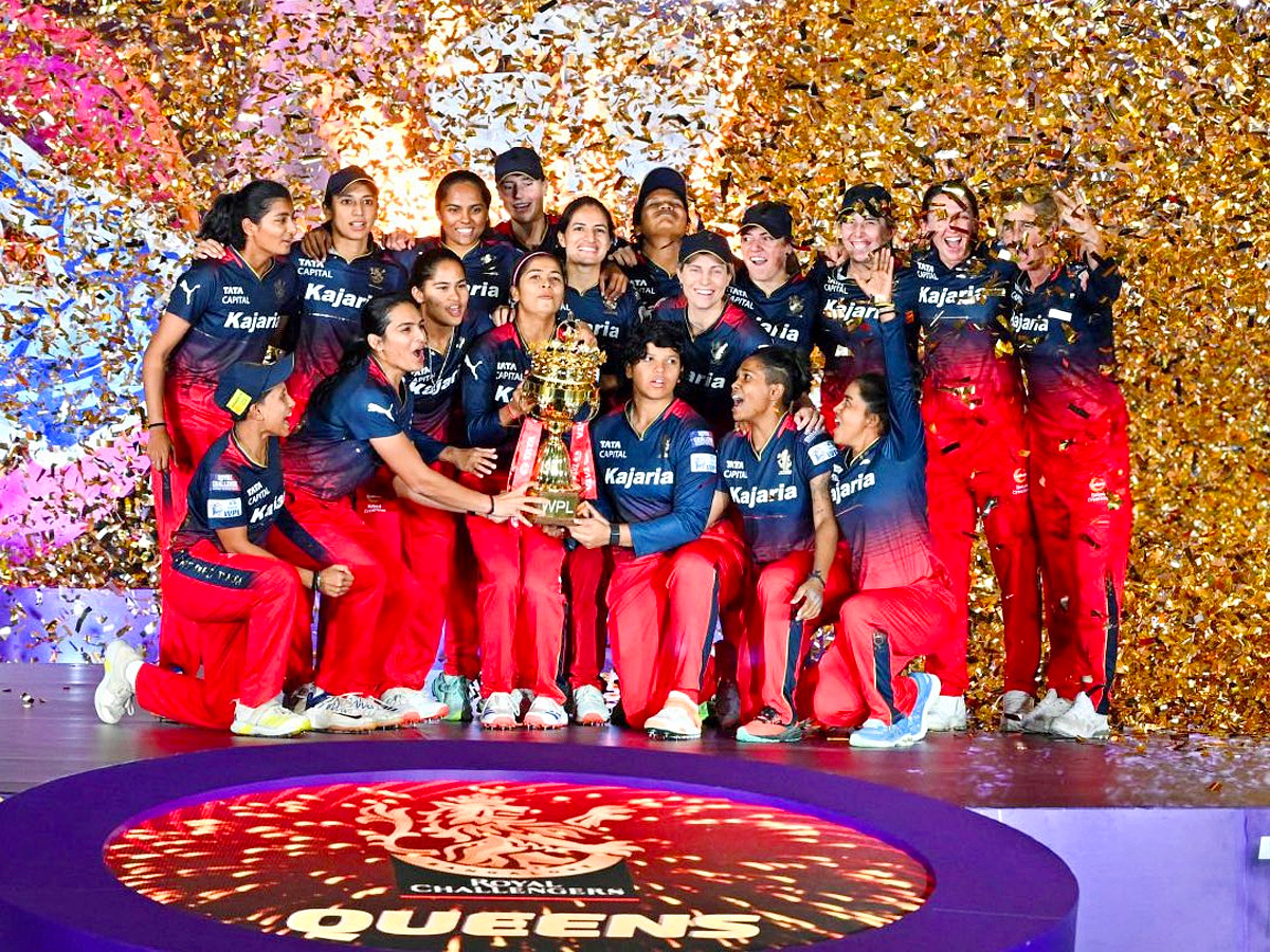 Royal Challengers Bangalore beat Delhi Capitals to win title Photos - Sakshi2