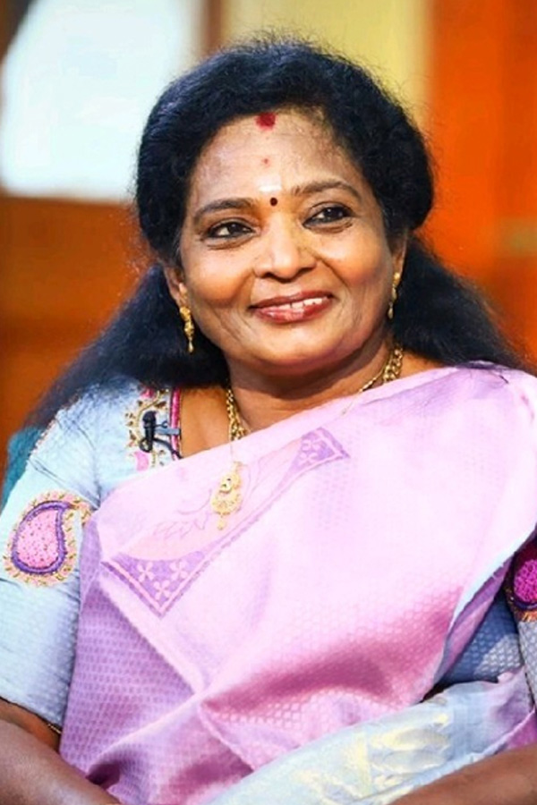 Telangana governor Tamilisai Soundararajan resigns Photos - Sakshi14