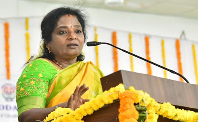 Telangana governor Tamilisai Soundararajan resigns Photos - Sakshi1