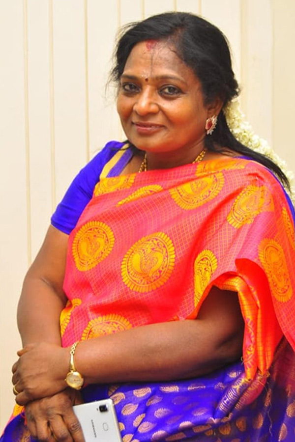 Telangana governor Tamilisai Soundararajan resigns Photos - Sakshi7