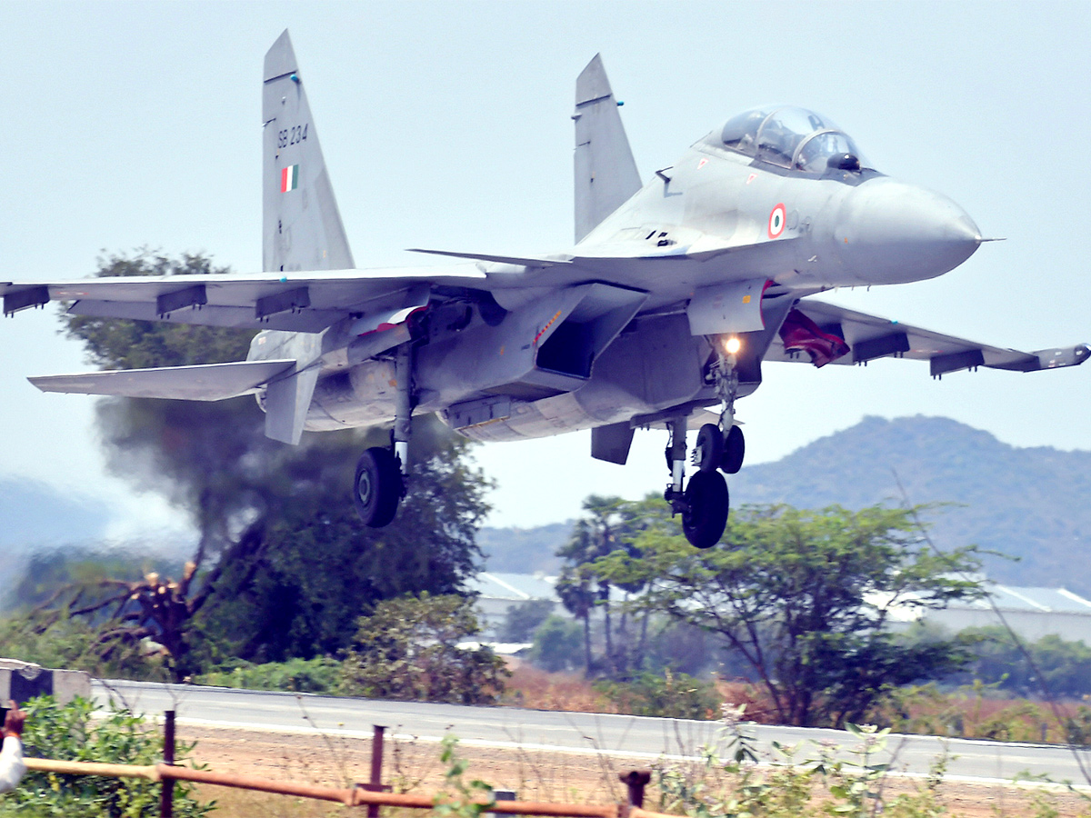 Traffic Curbs Today for Trial Landing of IAF jet on NH-16 in Bapatla District - Sakshi1