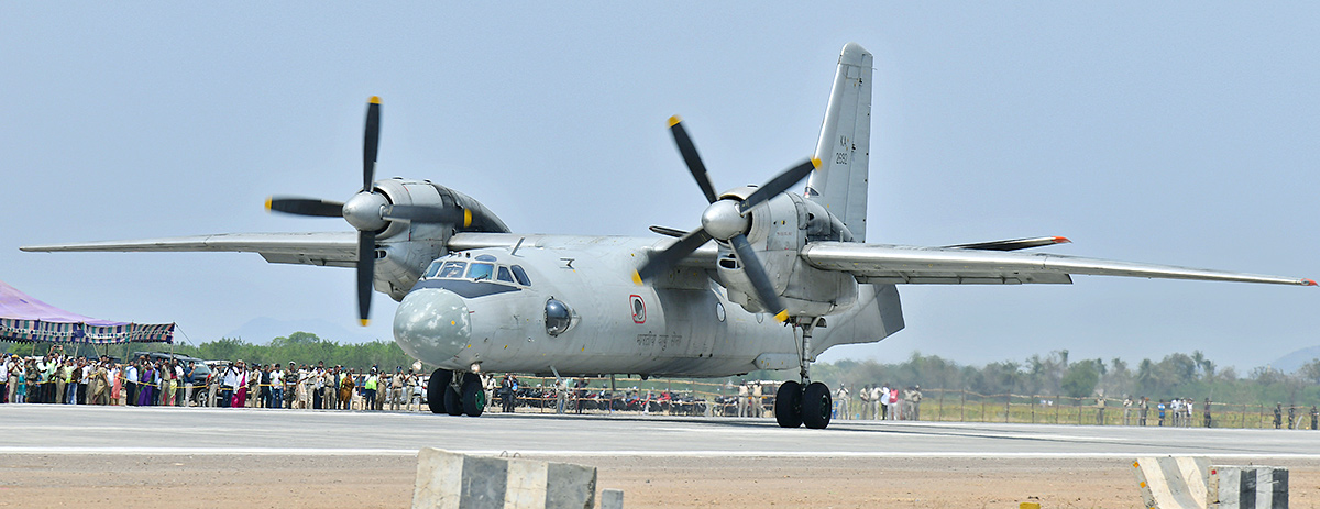 Traffic Curbs Today for Trial Landing of IAF jet on NH-16 in Bapatla District - Sakshi25