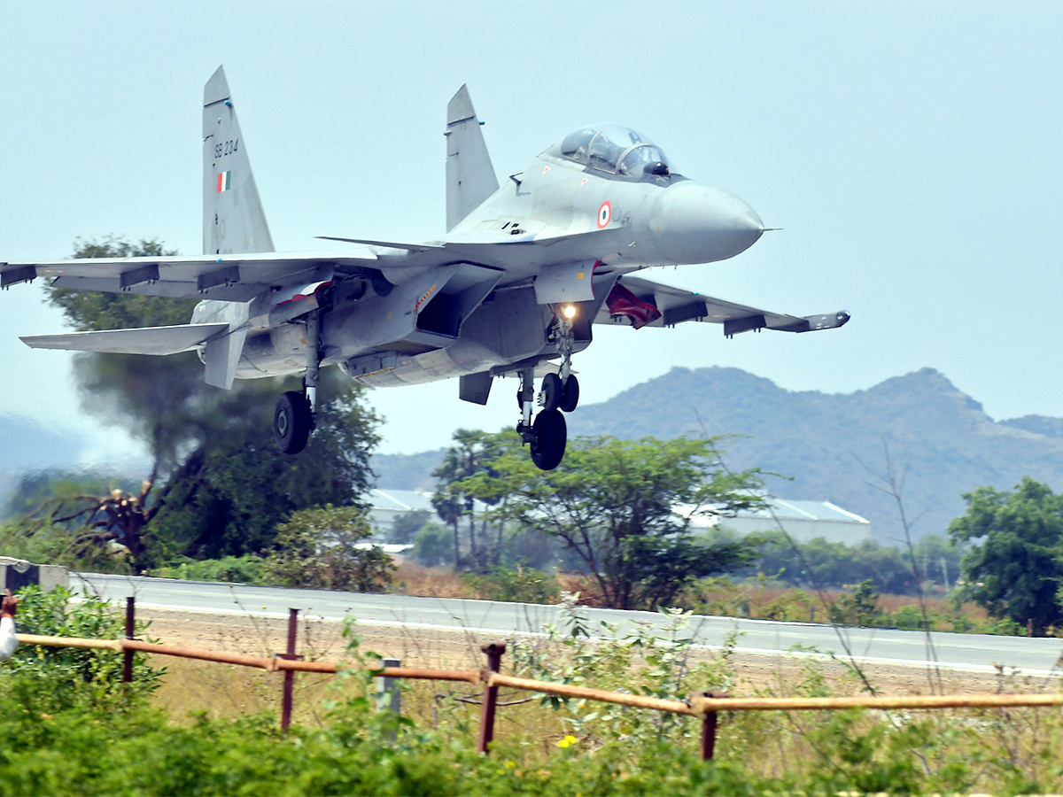 Traffic Curbs Today for Trial Landing of IAF jet on NH-16 in Bapatla District - Sakshi4