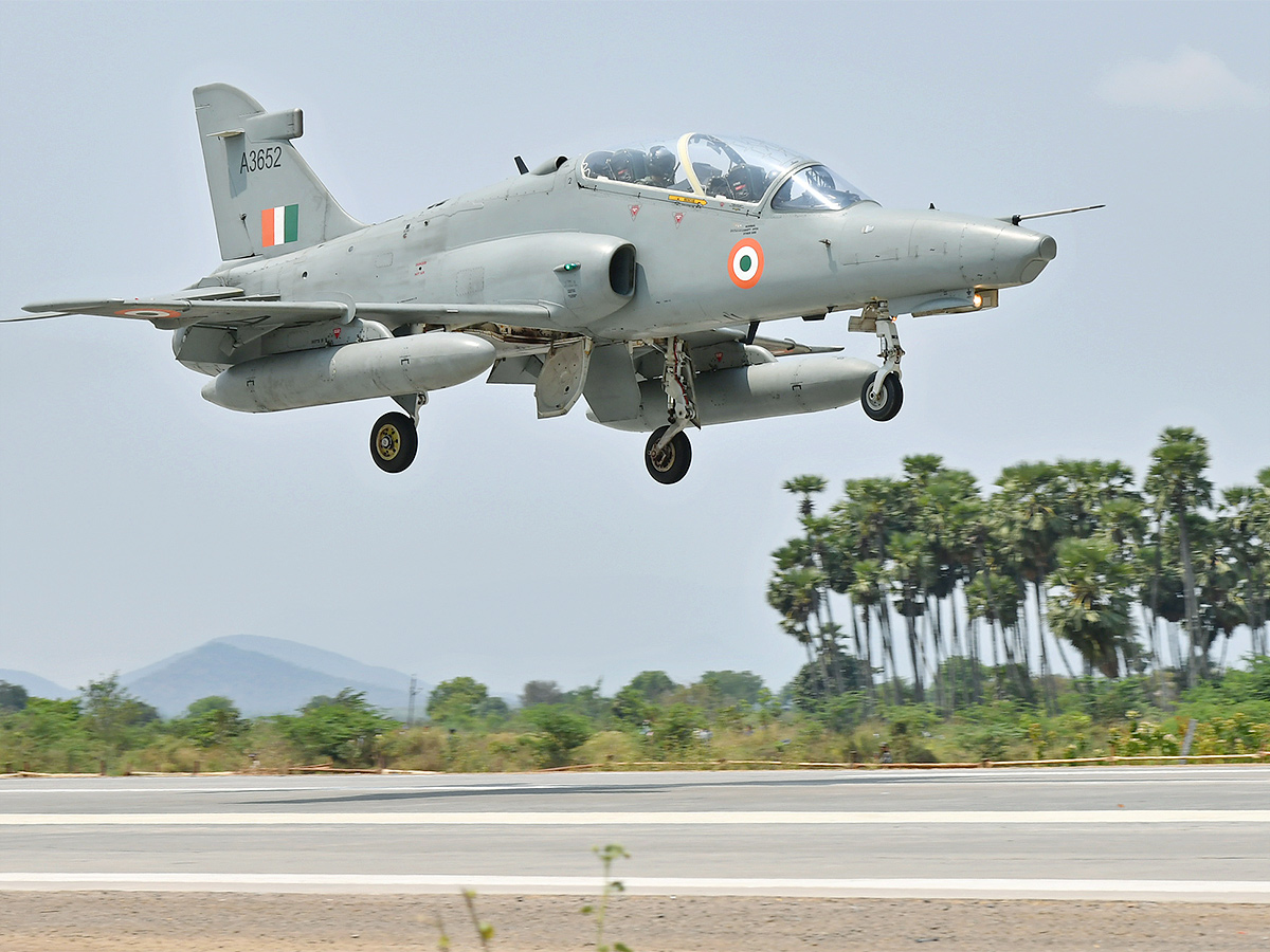 Traffic Curbs Today for Trial Landing of IAF jet on NH-16 in Bapatla District - Sakshi6