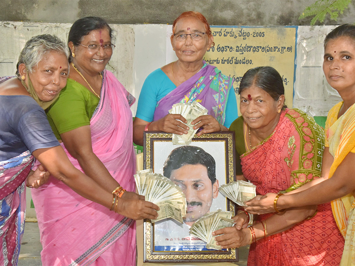 CM YS Jagan Launches Various Schemes Photos - Sakshi16