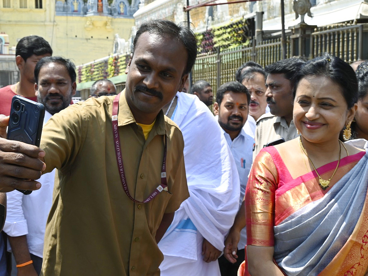 Tollywood Celebrities Special Prayers At Tirumala Tirupati Photos - Sakshi30