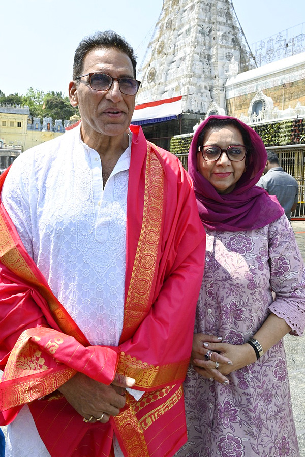 Tollywood Celebrities Special Prayers At Tirumala Tirupati Photos - Sakshi13