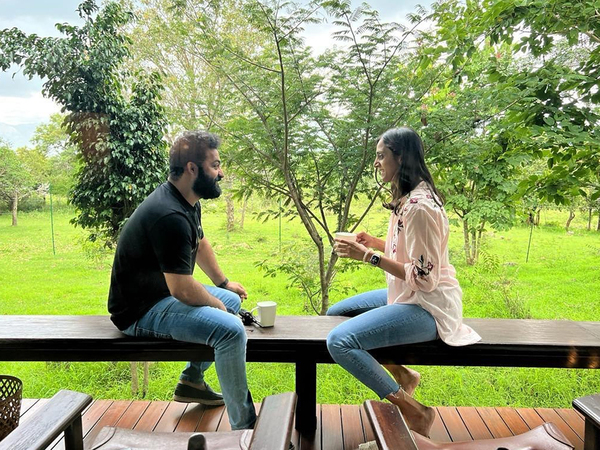 Jr NTR His Wife Lakshmi Pranathi Meets Rishabh Shetty And Prashanth Neel Family, Photos Gallery - Sakshi6