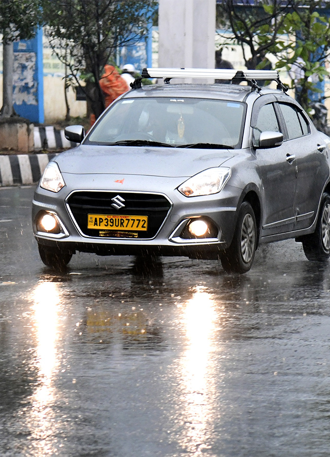 Heavy Rains in Visakhapatnam Photos - Sakshi13