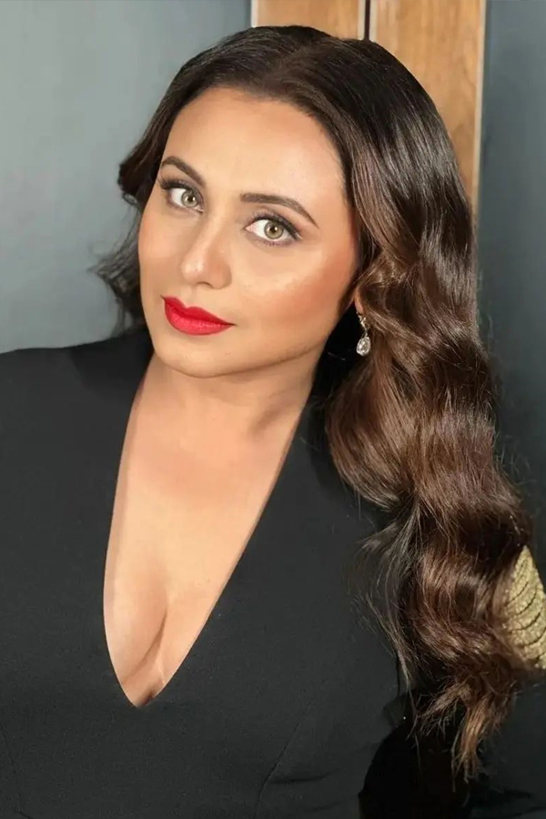 Interesting Facts About Bollywood Actress Rani Mukherjee Photos - Sakshi9