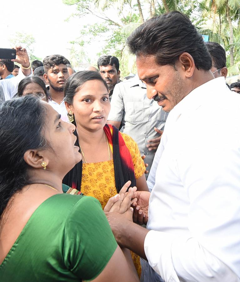 CM Jagan humanity and helping hand towards poor people - Sakshi4