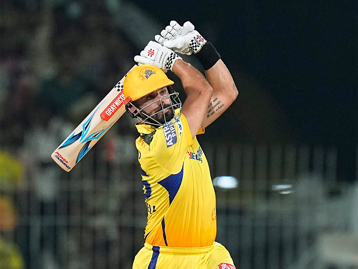 cricket match between Chennai Super Kings and Royal Challengers Bengaluru - Sakshi5