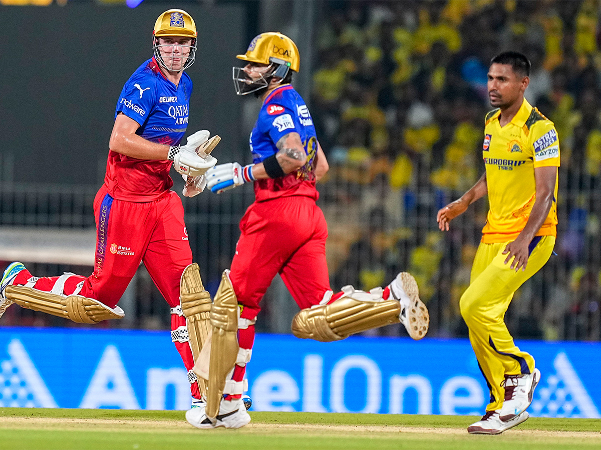 cricket match between Chennai Super Kings and Royal Challengers Bengaluru - Sakshi6