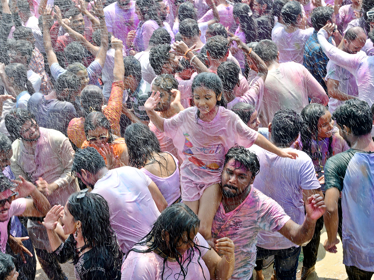 Hyderabad: Holi Celebrations at Huda Playground Photos - Sakshi23