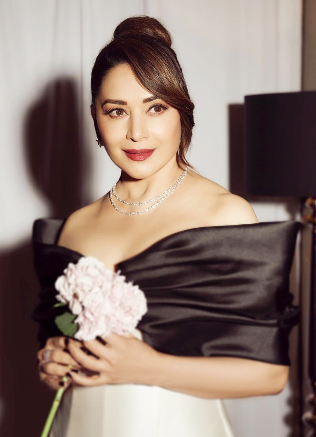 Madhuri Dixits Ultimate Stylish Dresses - Sakshi4