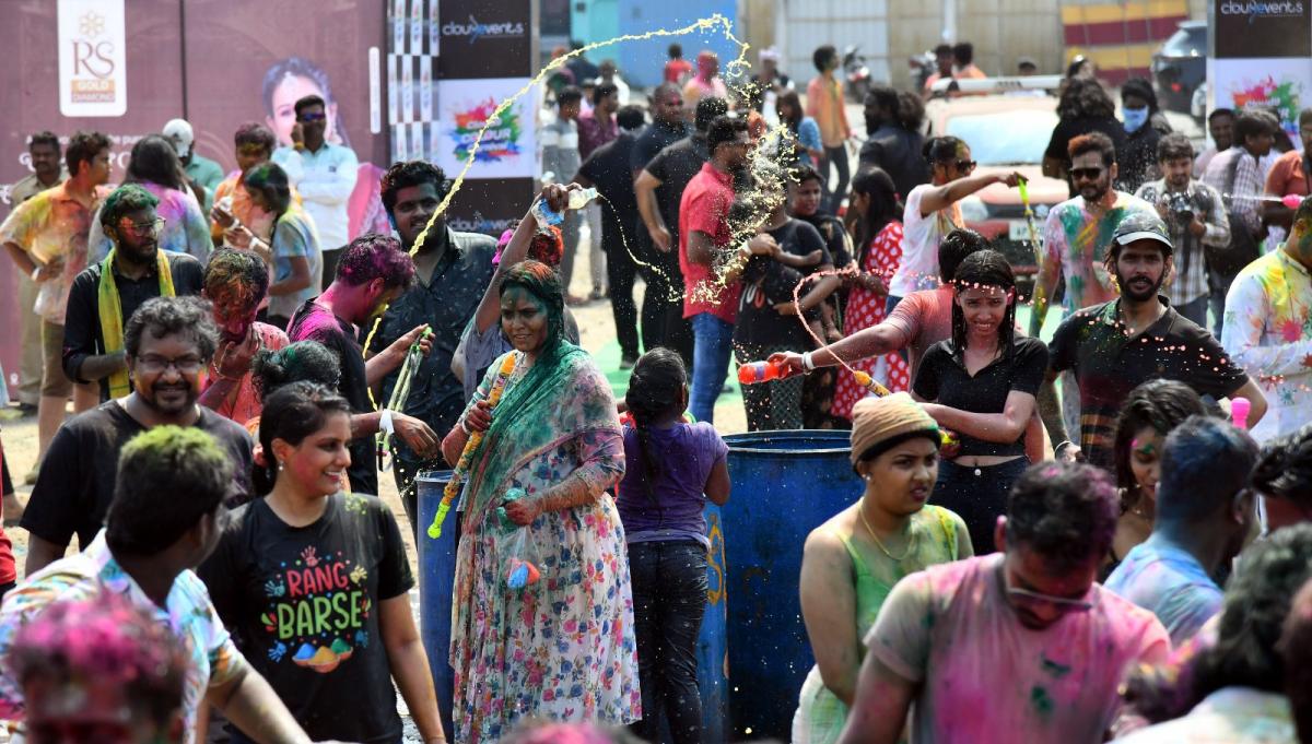 Holi Celebrations In Vijayawada Photos - Sakshi4