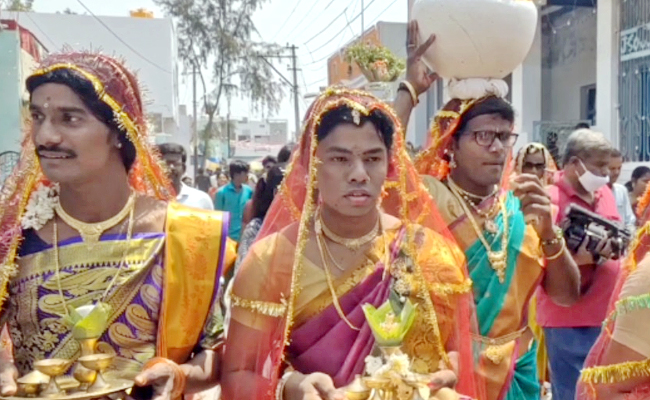 Village Men Dress up as Women to Celebrate Holi Photos - Sakshi7