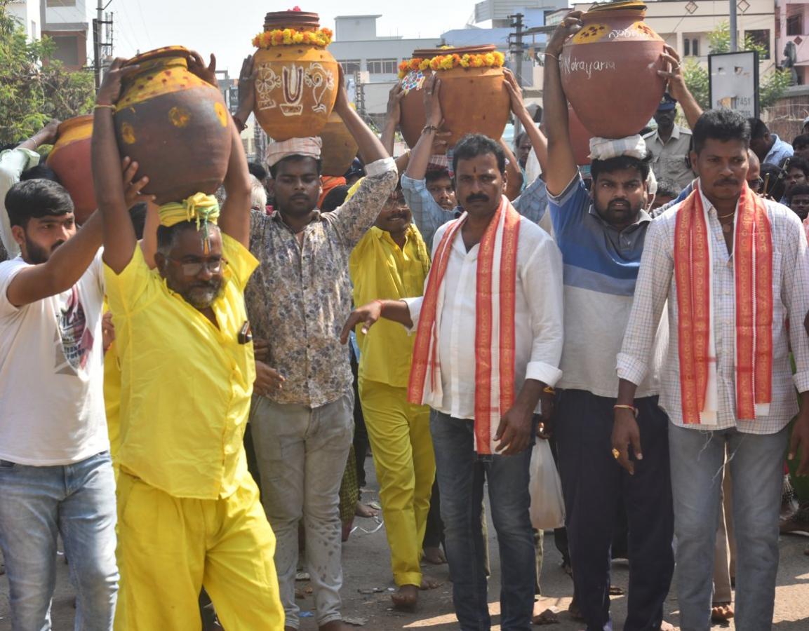 Sri Panakala Narasimha Swamy Rathotsavam Mangalagiri Photos - Sakshi6