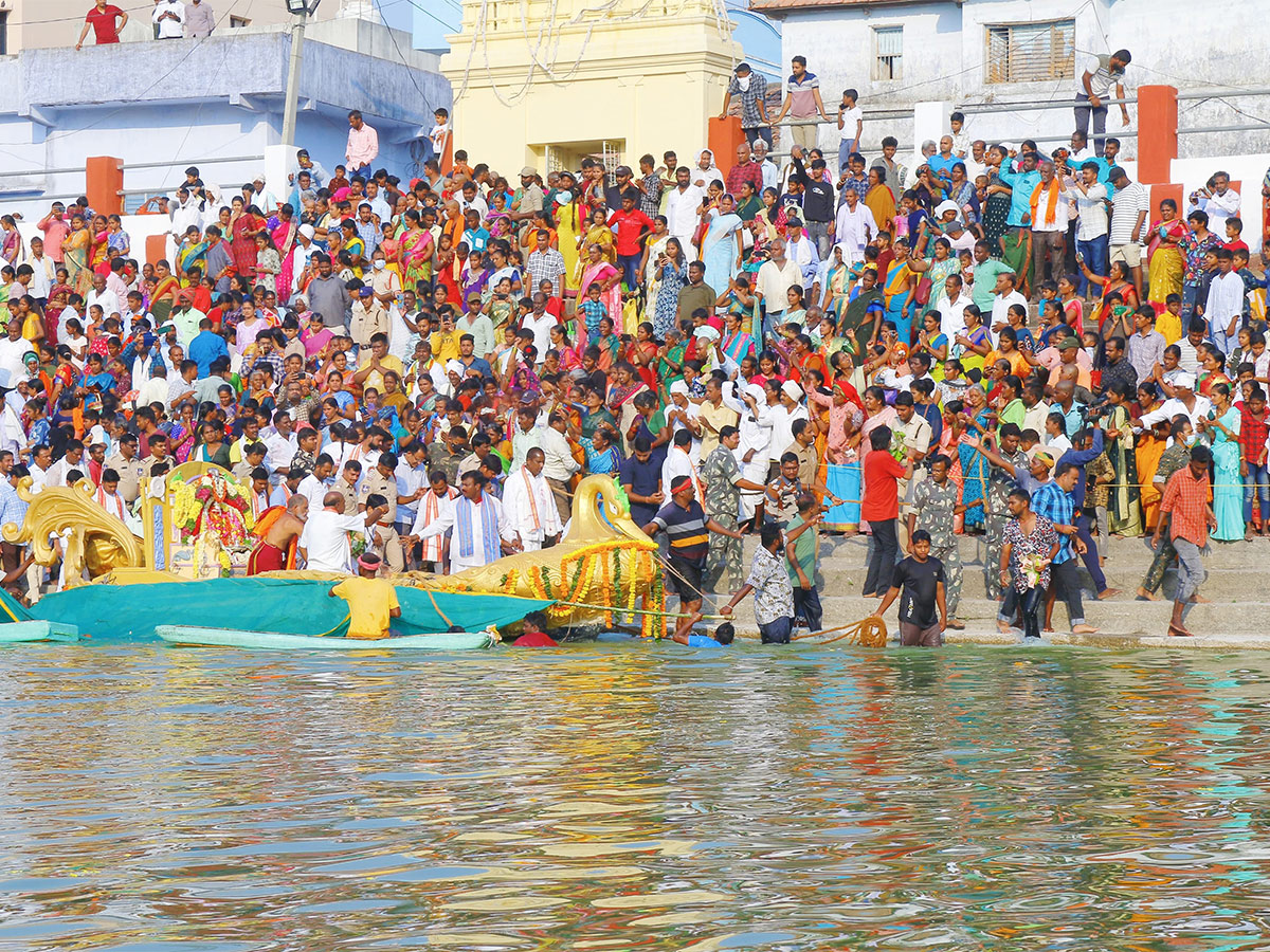 Brahmotsavam of Swami at Dharmapuri Lakshmi Narasimha Swamy Devasthanam - Sakshi15