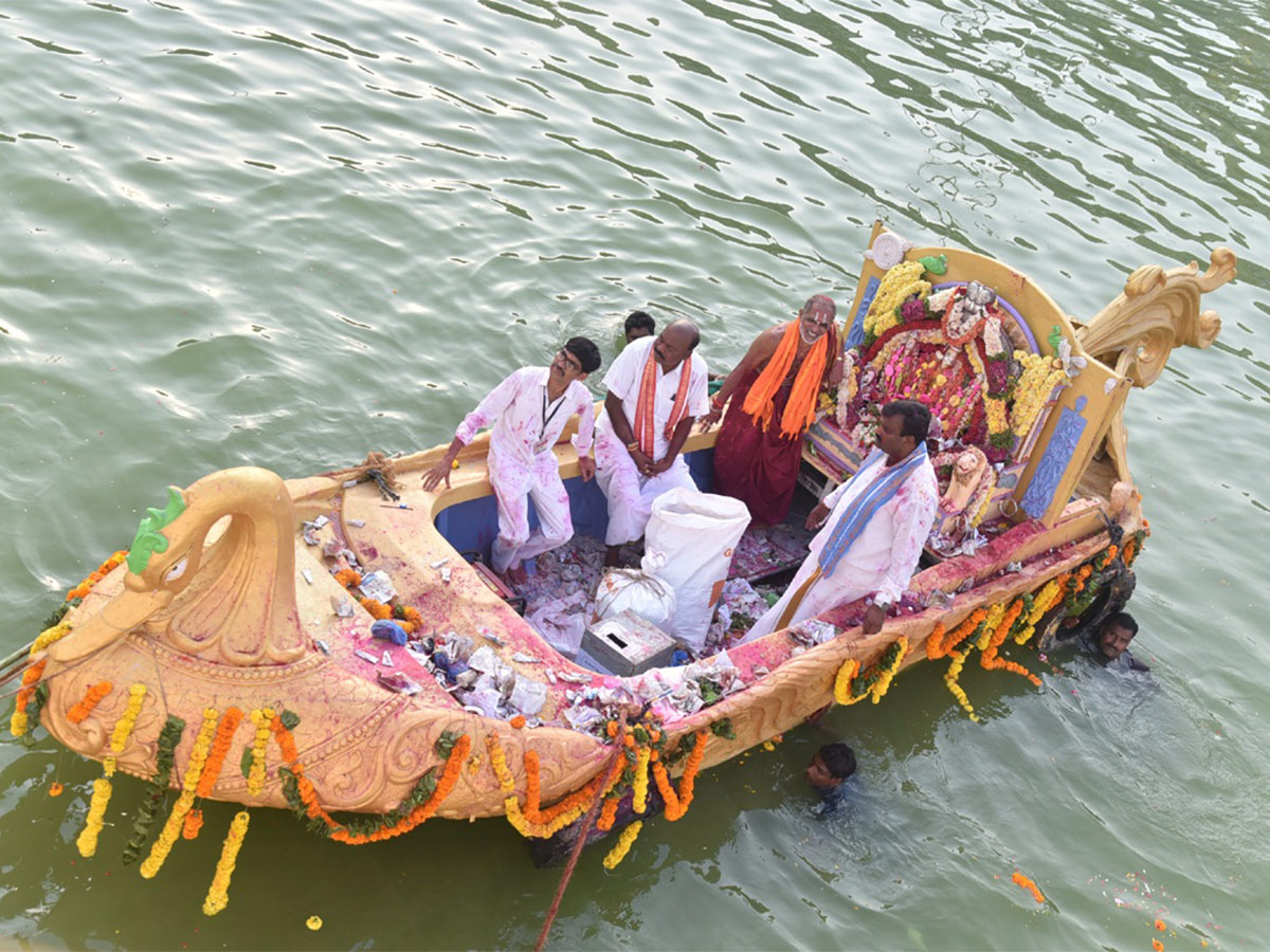 Brahmotsavam of Swami at Dharmapuri Lakshmi Narasimha Swamy Devasthanam - Sakshi16