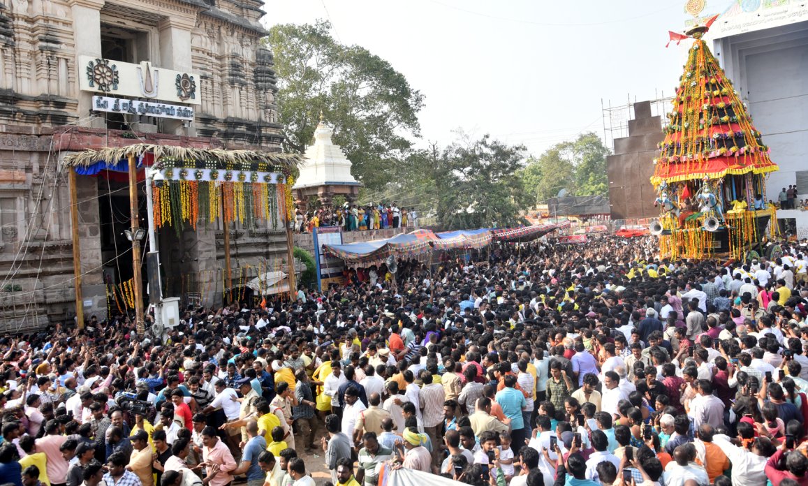 Sri Panakala Narasimha Swamy Rathotsavam Mangalagiri Photos - Sakshi17