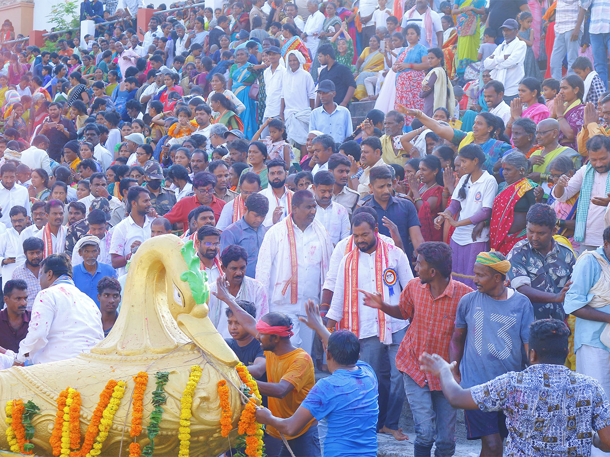 Brahmotsavam of Swami at Dharmapuri Lakshmi Narasimha Swamy Devasthanam - Sakshi6