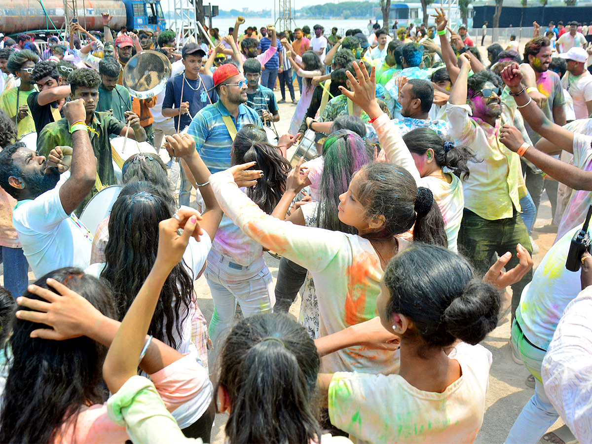 Holi 2024 Celebration in Hyderabad Photos - Sakshi4