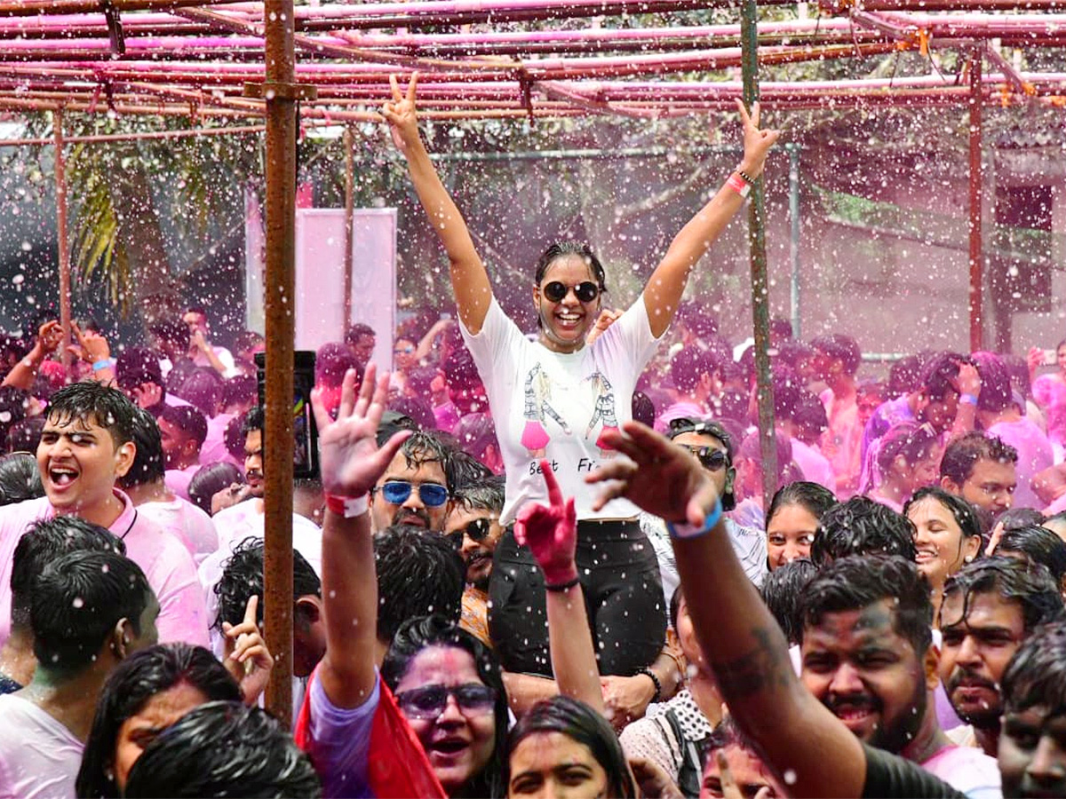 Holi Celebrations at Vizag RK Beach - Sakshi11