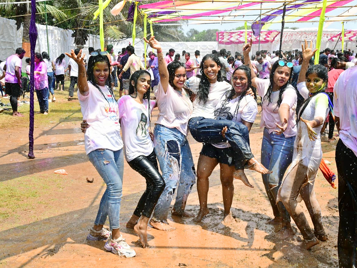 Holi Celebrations at Vizag RK Beach - Sakshi15