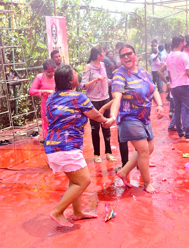 Holi Celebrations at Vizag RK Beach - Sakshi17