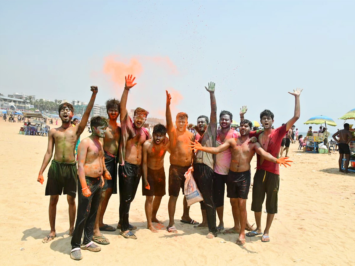 Holi Celebrations at Vizag RK Beach - Sakshi25