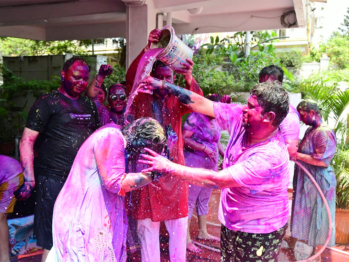 Holi Celebrations at Vizag RK Beach - Sakshi3