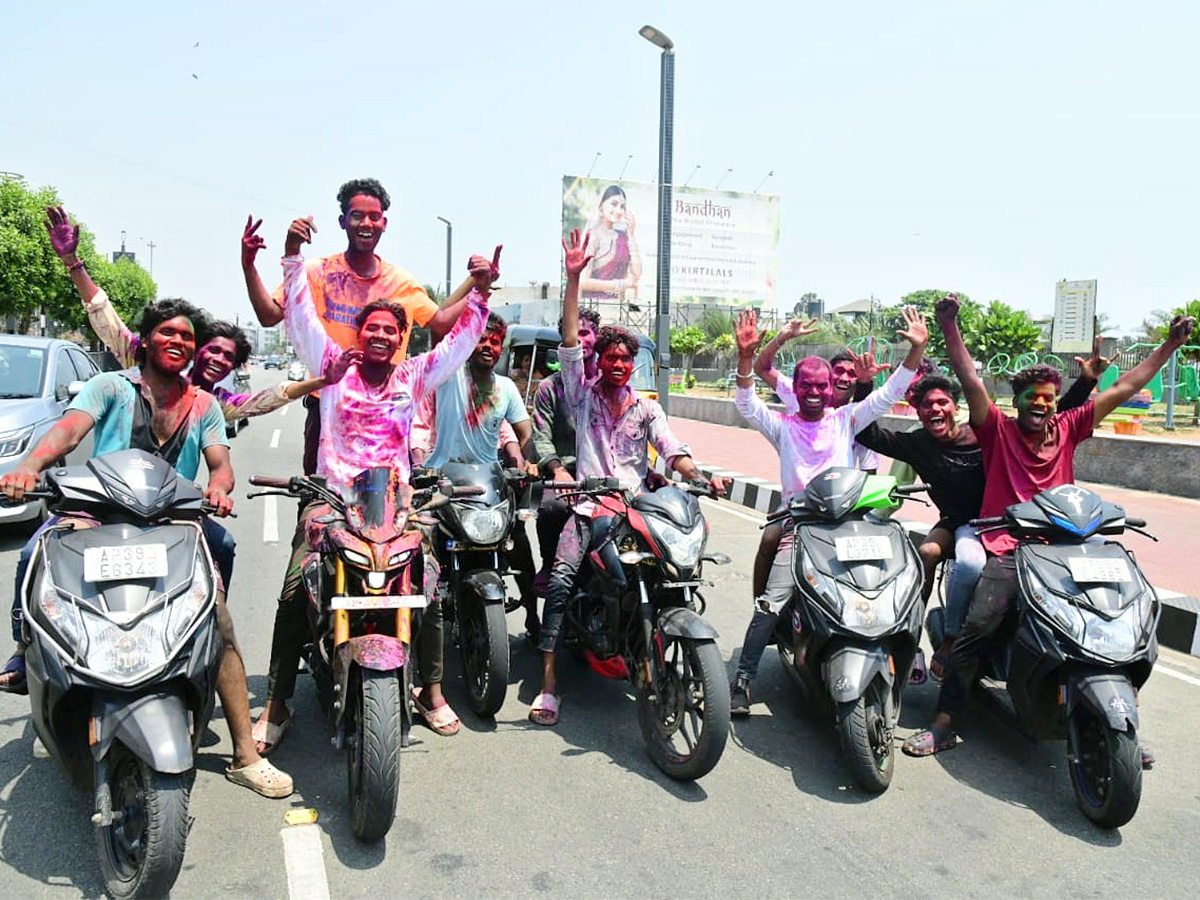 Holi Celebrations at Vizag RK Beach - Sakshi30