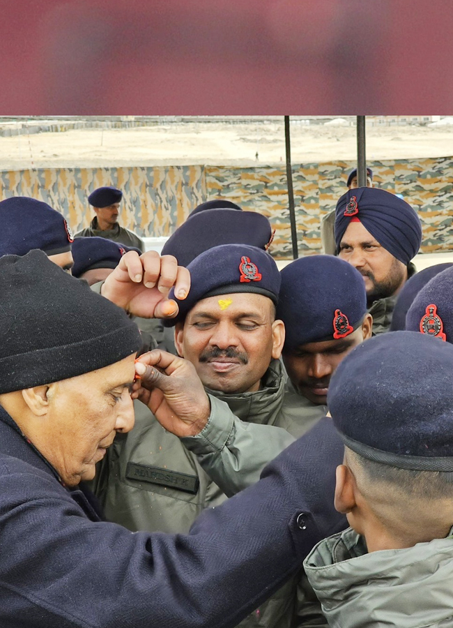 Grand Holi Celebrations Of Indian Army At Ladakh - Sakshi6