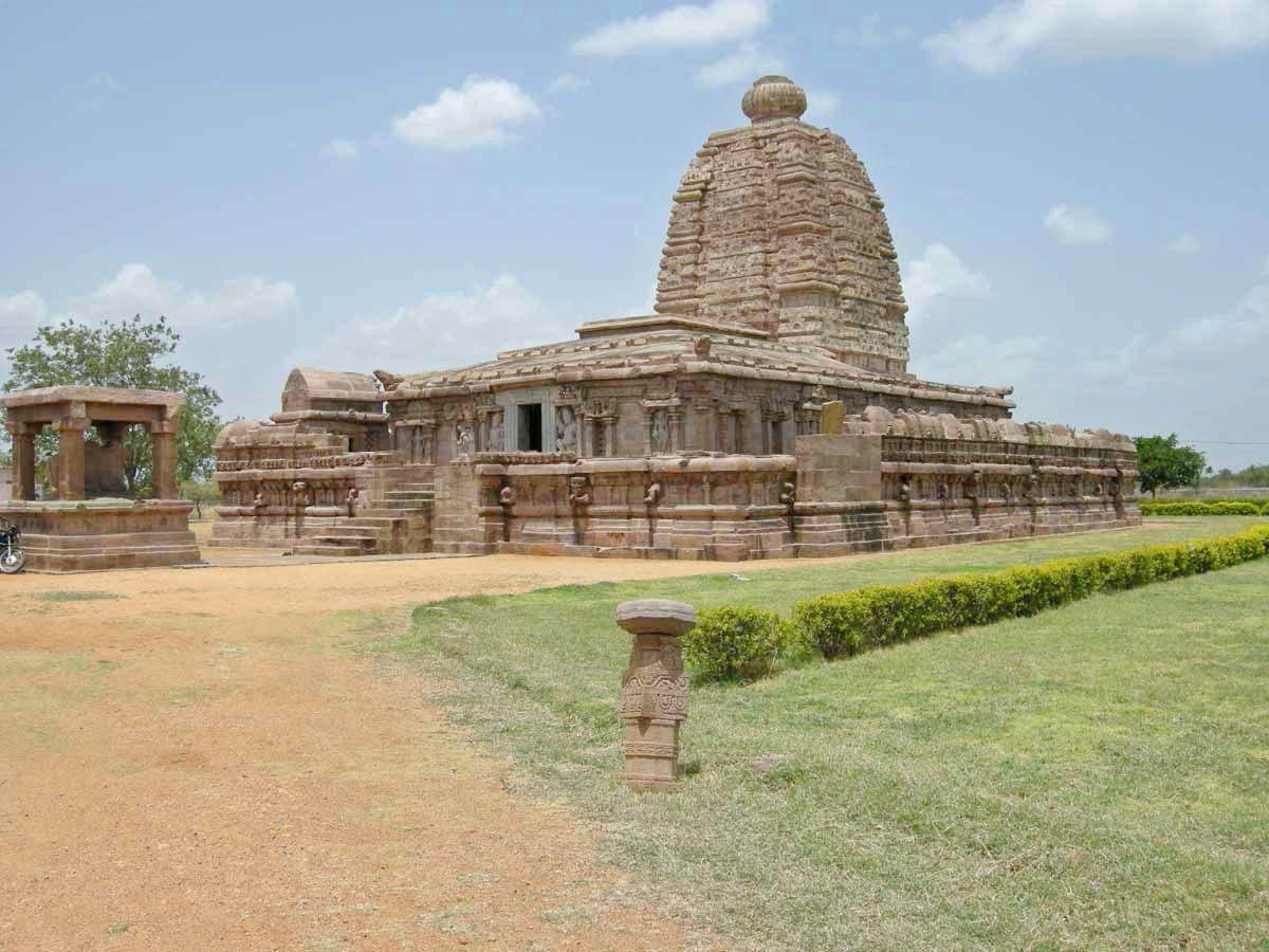 Have you visited these famous temples in Telangana - Sakshi3